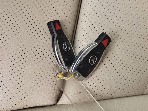 Used 2019 Mercedes-Benz GLC 300 image 34