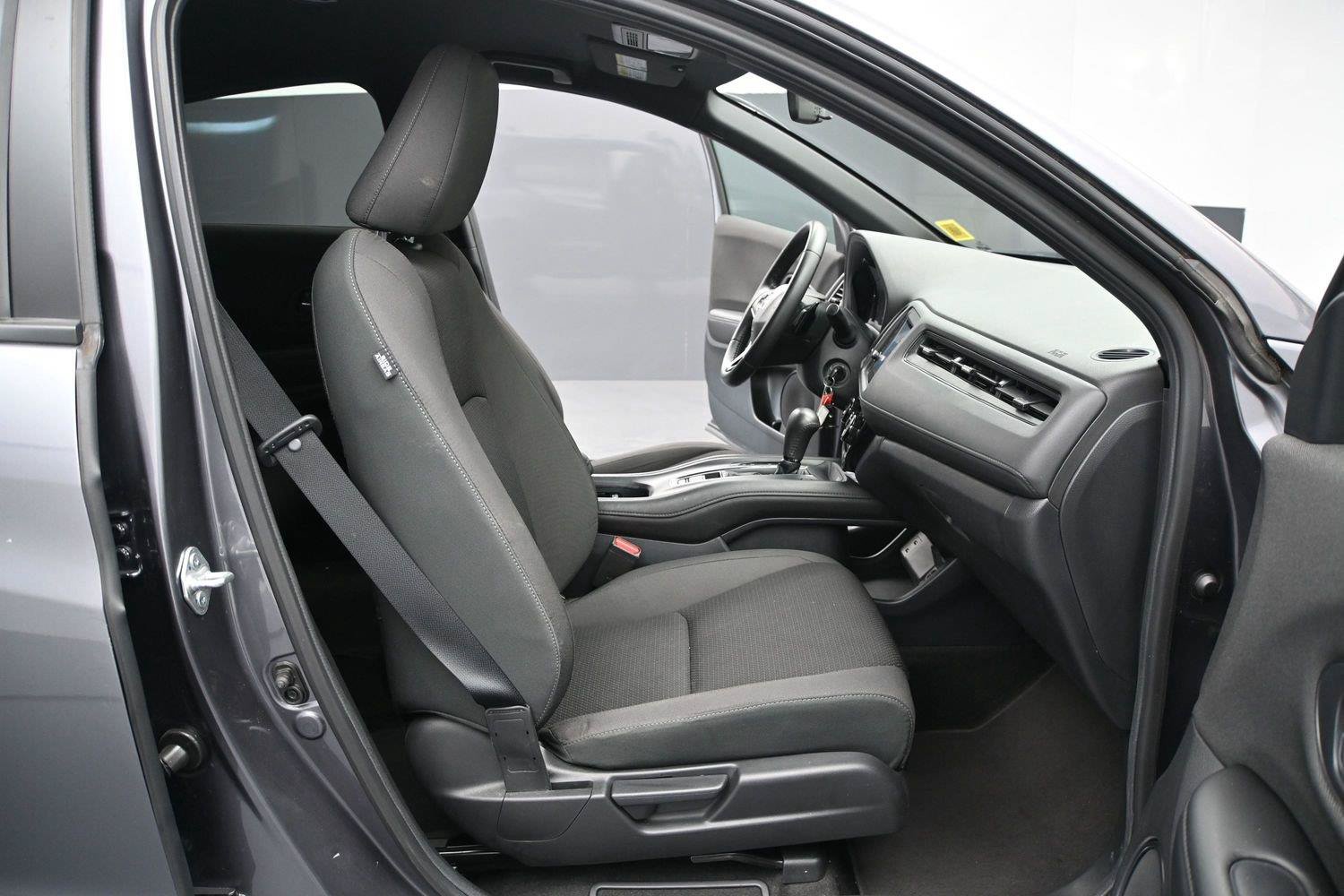 Used 2022 Honda HR-V Sport image 14