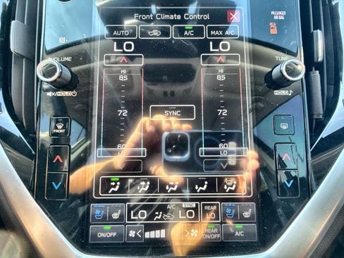 Used 2023 Subaru Ascent Touring AWD/4WD image 19