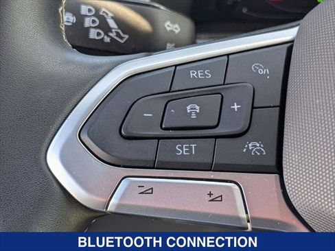 Certified 2024 Volkswagen Atlas Cross Sport SE w/ Panoramic Sunroof Package AWD/4WD image 14