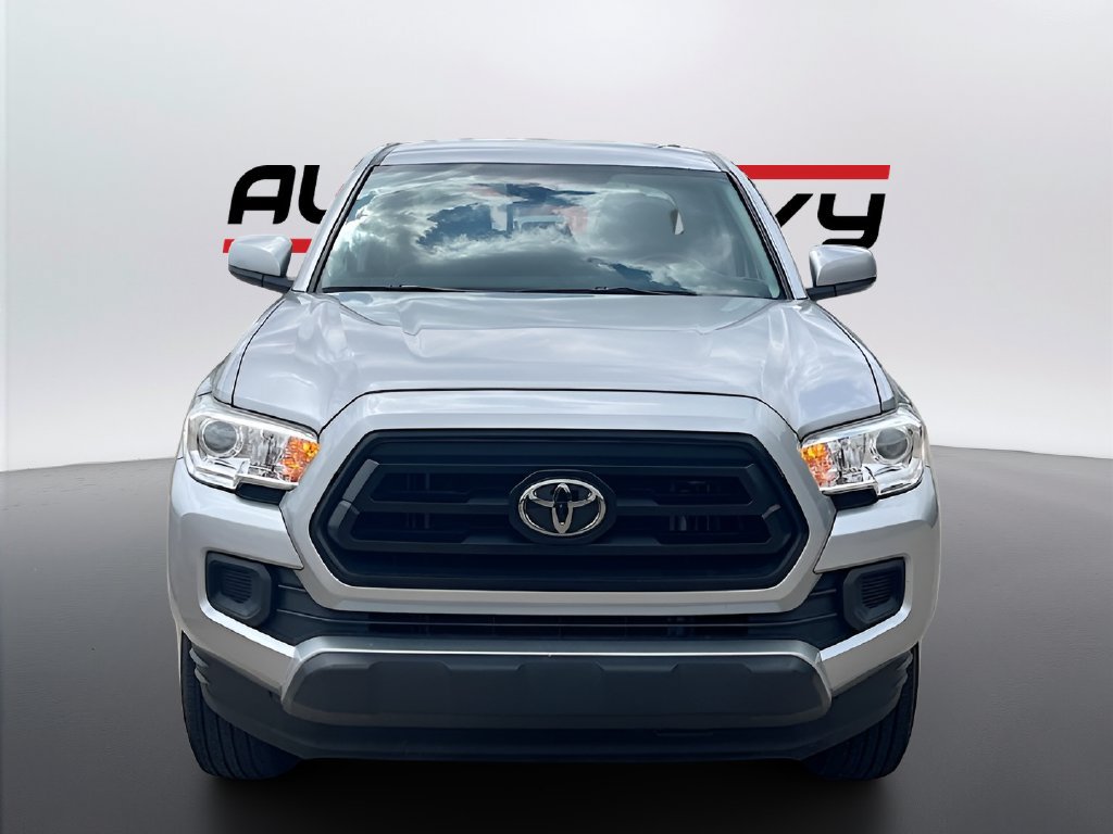 Used 2022 Toyota Tacoma SR AWD/4WD image 2