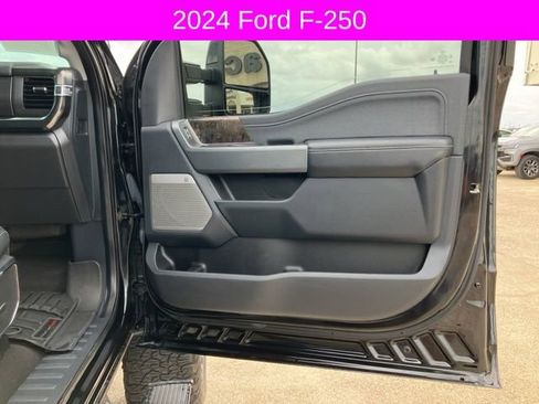 Used 2024 Ford F250 Lariat w/ Sport Appearance Package image 15