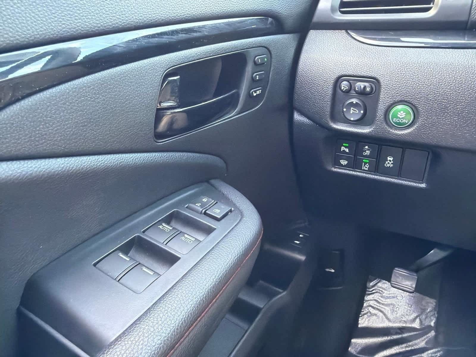 Used 2025 Honda Passport Black Edition image 21