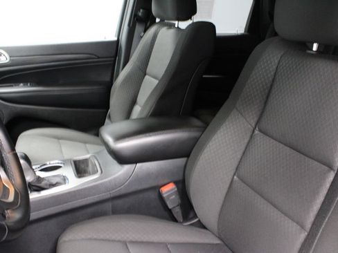 Used 2020 Jeep Grand Cherokee Laredo AWD/4WD image 23