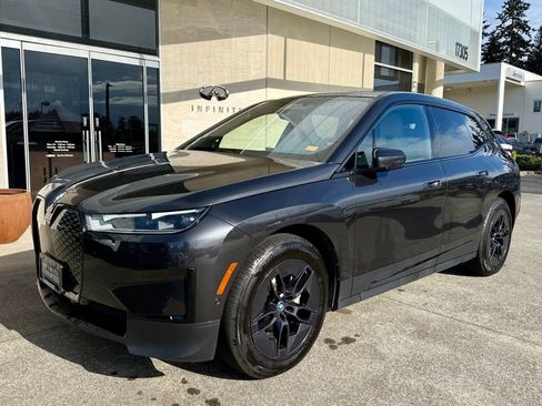 Used 2024 BMW iX xDrive50 AWD/4WD image 1