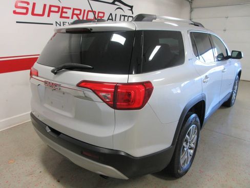 Used 2018 GMC Acadia SLE image 12
