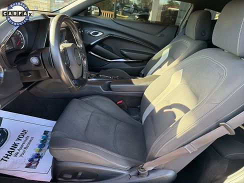 Used 2016 Chevrolet Camaro LT w/ RS Package image 7