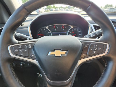 Used 2023 Chevrolet Equinox Premier FWD image 28