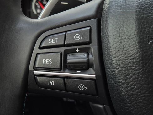 Used 2013 BMW M5 RWD image 39