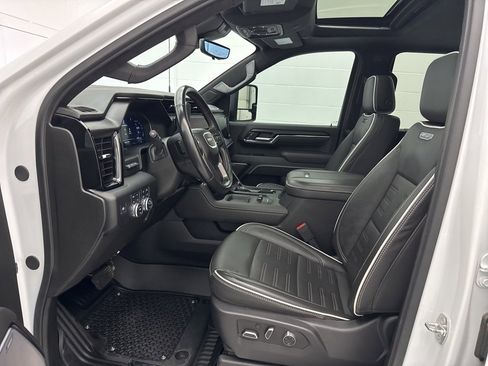 Used 2024 GMC Sierra 2500 AT4X image 27
