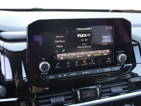 Certified 2025 Nissan Pathfinder SV AWD/4WD image 17