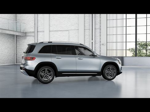 New 2026 Mercedes-Benz GLB 250 4MATIC image 13