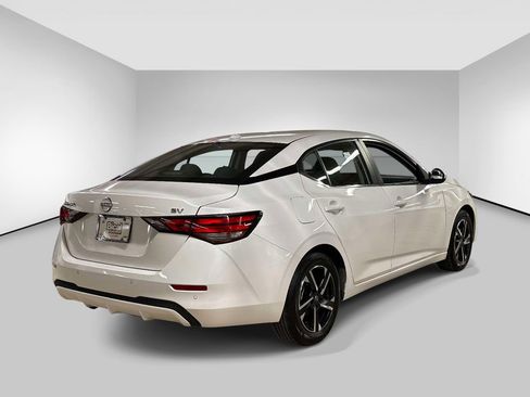 Used 2024 Nissan Sentra SV image 5
