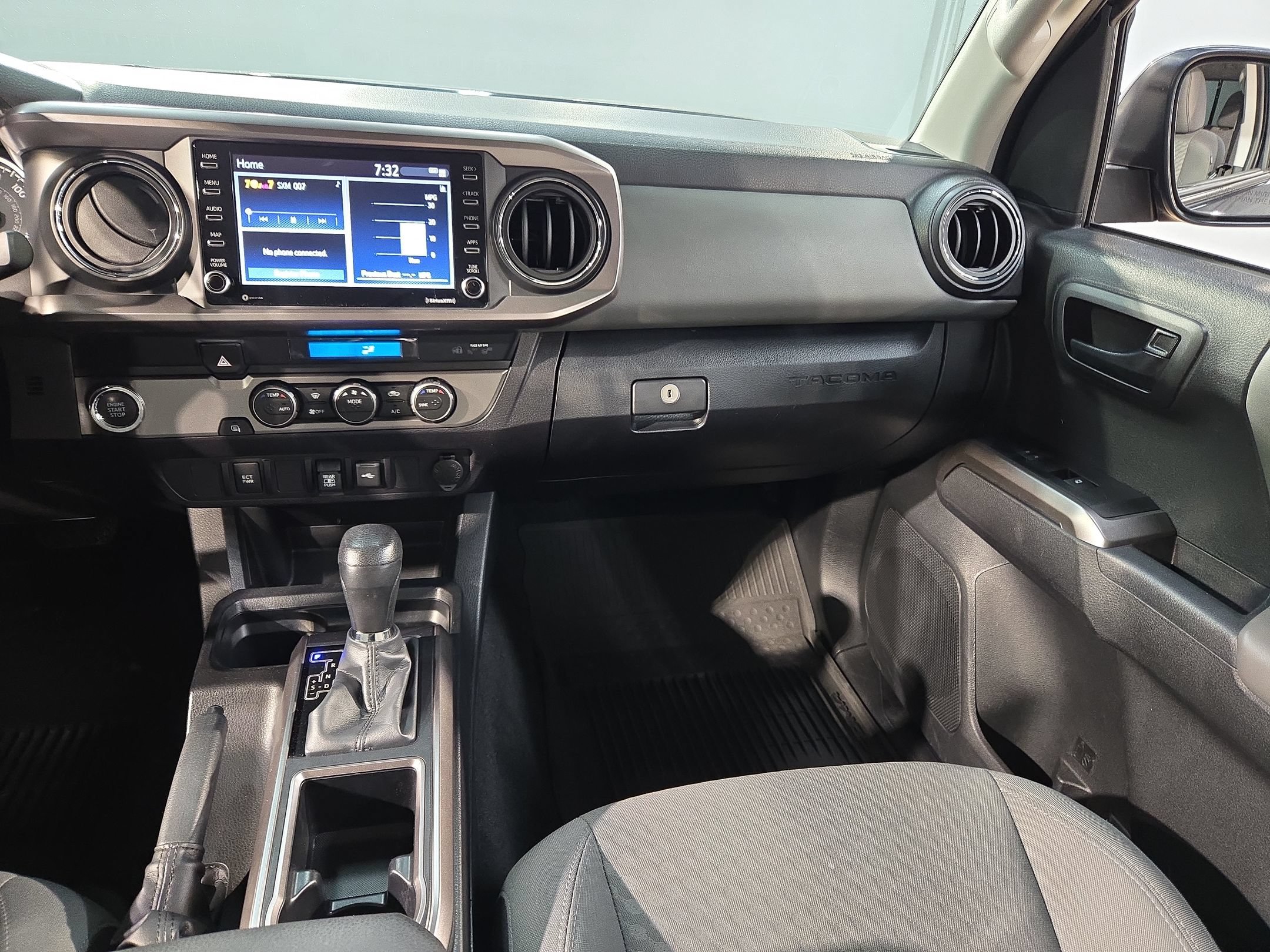 Used 2023 Toyota Tacoma SR5 RWD image 11