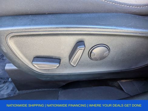 Used 2022 Ford Escape SE w/ Convenience Package image 21