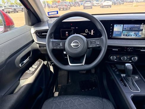 Certified 2025 Nissan Kicks SV AWD/4WD image 14