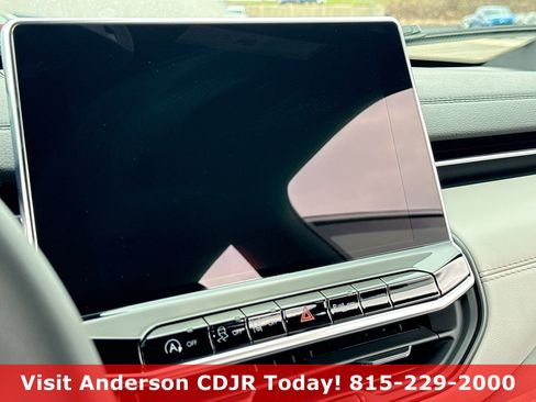 New 2026 Jeep Compass Limited image 10