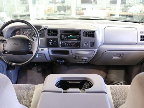 Used 2001 Ford F250 XLT image 19
