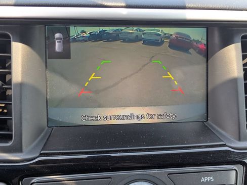 Used 2019 Nissan Pathfinder S FWD image 16