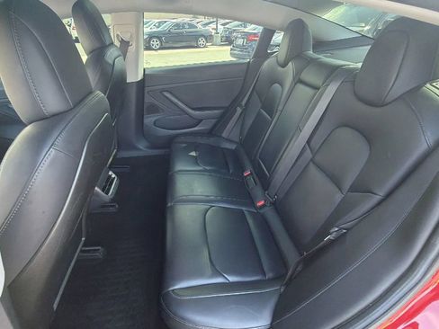 Used 2018 Tesla Model 3 Long Range RWD image 10