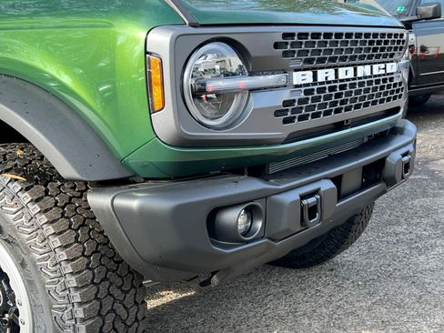 New 2025 Ford Bronco Badlands w/ Sasquatch Package image 2