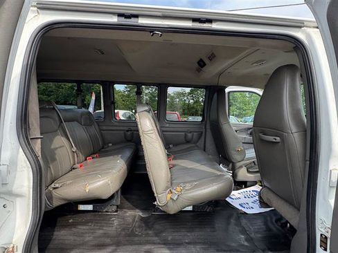 Used 2017 Chevrolet Express 2500 LS RWD image 37