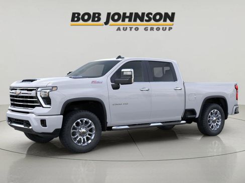 New 2026 Chevrolet Silverado 2500 LT w/ Z71 Chrome Sport Edition AWD/4WD image 5