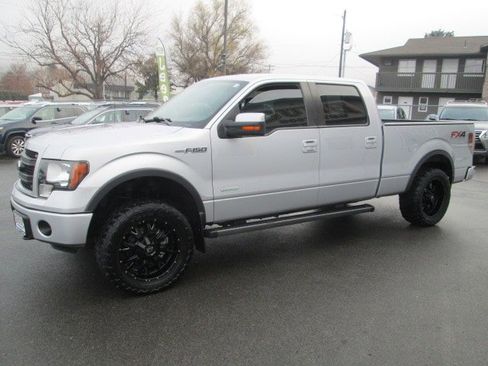 Used 2014 Ford F150 FX4 w/ Equipment Group 401A Mid AWD/4WD image 3