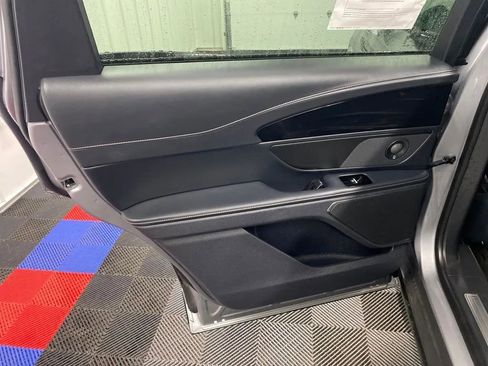 Used 2024 Lincoln Nautilus Reserve w/ Equipment Group 202A image 14