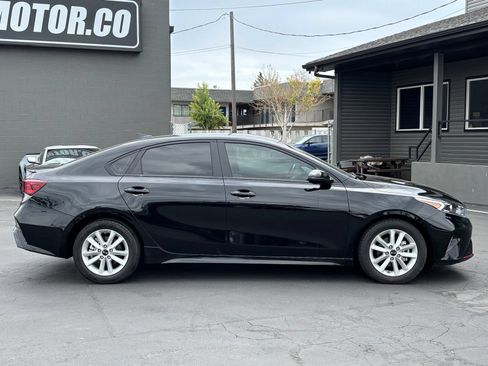 Used 2024 Kia Forte GT-Line FWD image 5