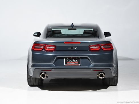 Used 2021 Chevrolet Camaro LT image 4