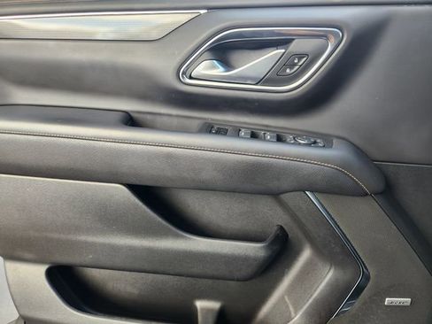 Used 2024 GMC Yukon AT4 w/ LPO, Floor Liner Package image 20