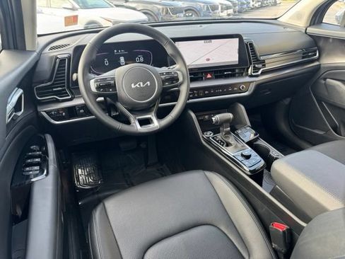 Certified 2025 Kia Sportage EX FWD image 13