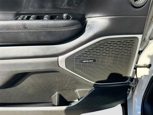 Used 2022 Jeep Wagoneer Series III image 19