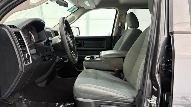 Used 2017 RAM 1500 ST w/ SXT Appearance Group AWD/4WD image 11