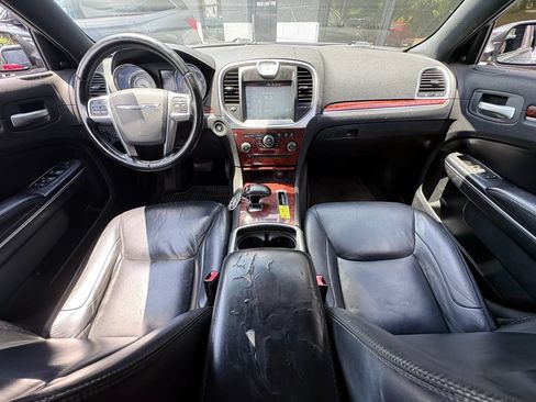 Used 2012 Chrysler 300 Limited RWD image 22