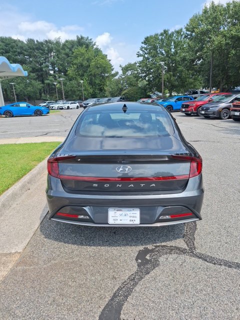 Used 2023 Hyundai Sonata SE FWD image 5