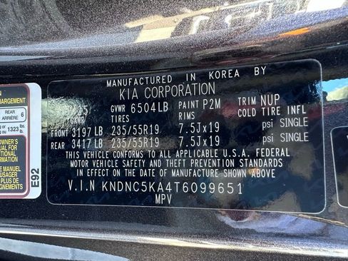 New 2026 Kia Carnival EX FWD image 34