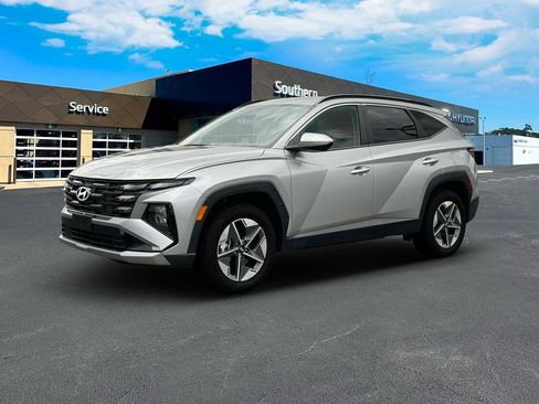 New 2026 Hyundai Tucson SEL image 2