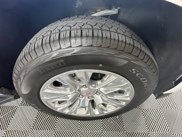 Used 2022 GMC Yukon XL Denali AWD/4WD image 44