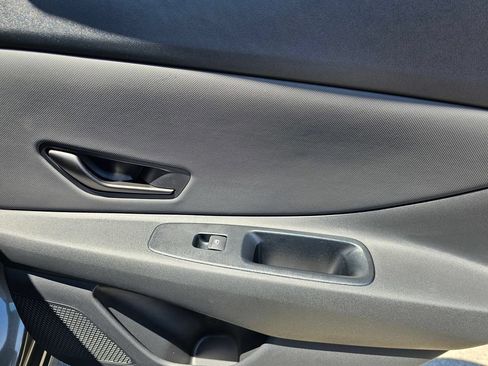 Certified 2026 Hyundai Elantra Sport FWD image 14