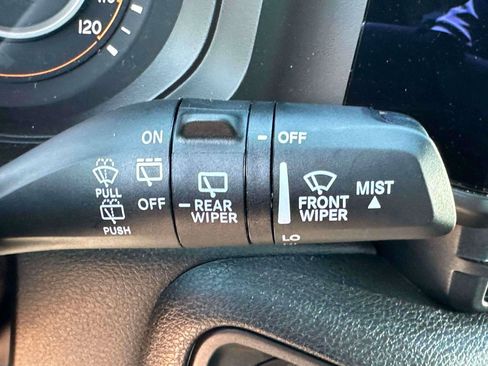 Used 2025 Jeep Wrangler Sport AWD/4WD image 17