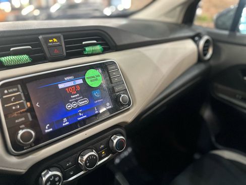 Used 2021 Nissan Versa SV image 19