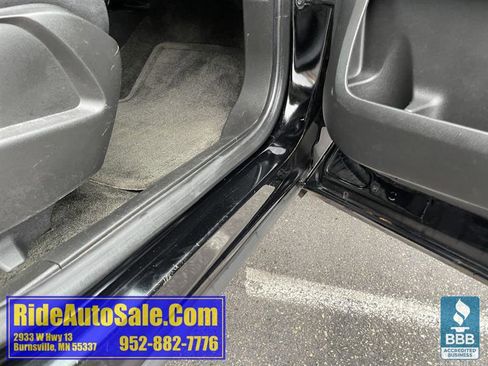 Used 2017 GMC Terrain SLE image 30