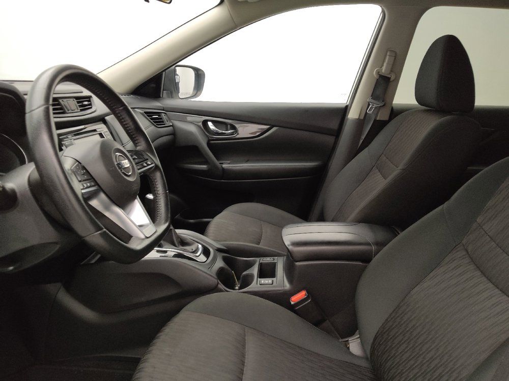 Used 2020 Nissan Rogue SV FWD image 17