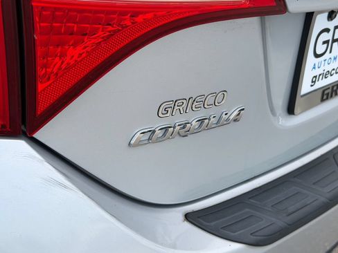 Used 2018 Toyota Corolla LE FWD image 13
