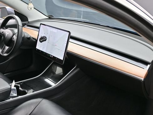 Used 2020 Tesla Model 3 Long Range AWD/4WD image 36
