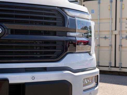 Certified 2025 Ford F150 Platinum AWD/4WD image 11