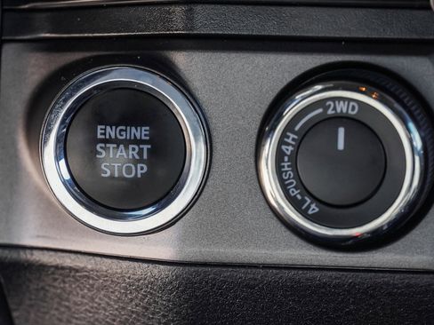 Certified 2023 Toyota Tacoma TRD Off-Road w/ Technology Package AWD/4WD image 37