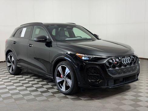 Used 2025 Audi SQ5 Premium Plus AWD/4WD image 7